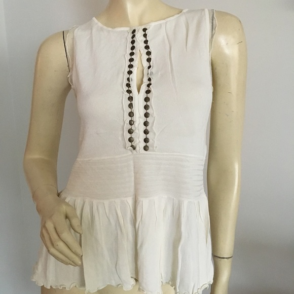 🔴 dolce Cabo sleeveless stretchy peplum tank top with beaded keyhole - Picture 1 of 5